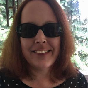 Meet your Posher, Mitzi